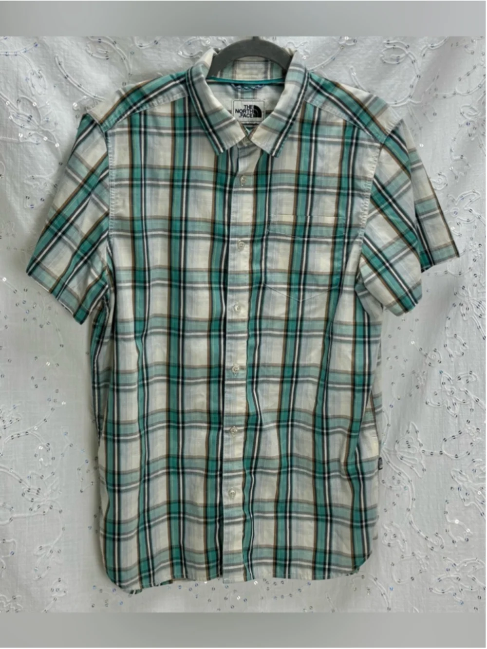 The North Face Plaid Button Up Shirt Mens Large Short Sleeve Hiking Casual